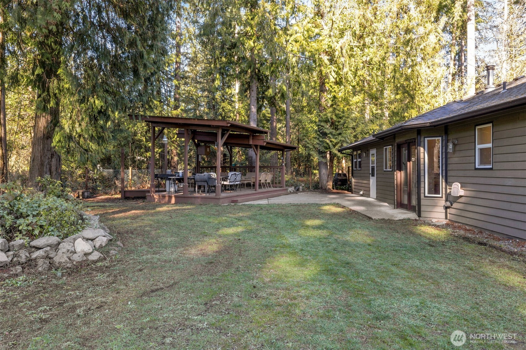 37905 250th Avenue SE, Enumclaw, WA 98022