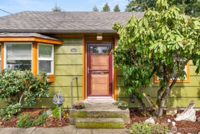 1912 Elliott Avenue NW, Olympia, WA 98502 - Photo 2