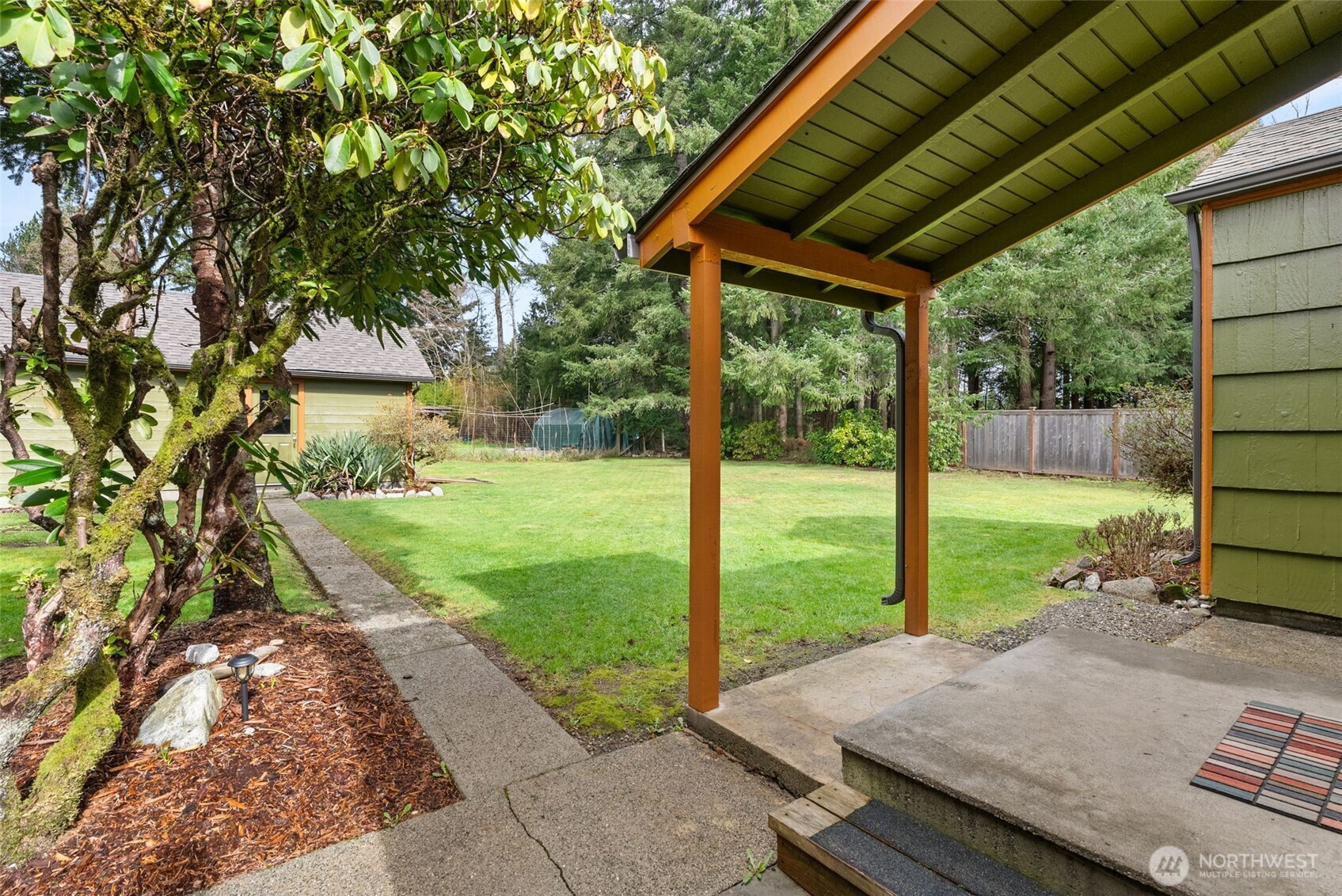 1912 Elliott Avenue NW, Olympia, WA 98502