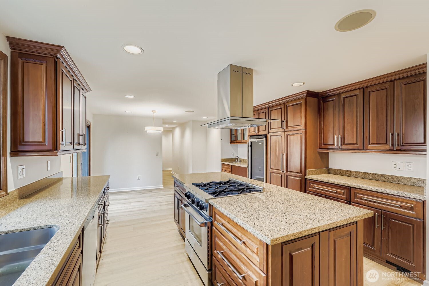 1733 172nd Place NE, Bellevue, WA 98008