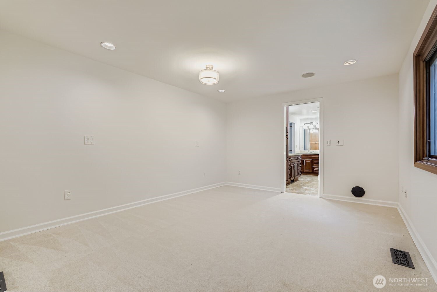 1733 172nd Place NE, Bellevue, WA 98008