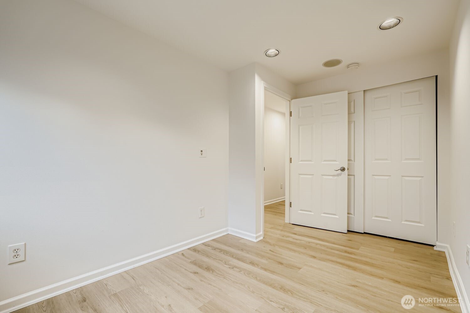 1733 172nd Place NE, Bellevue, WA 98008