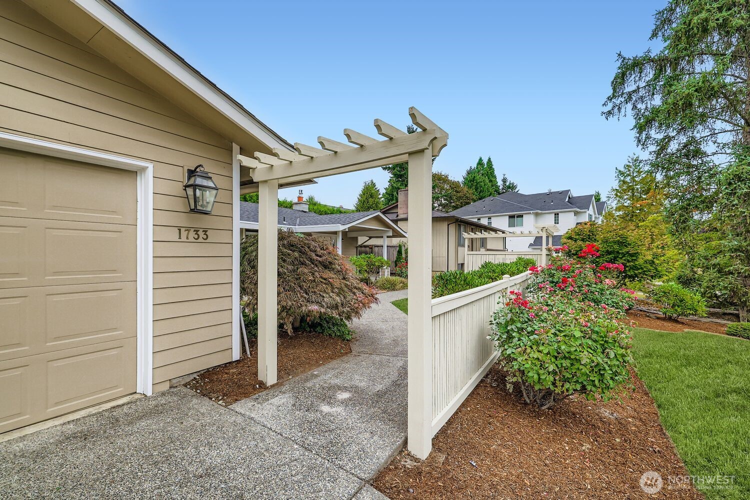 1733 172nd Place NE, Bellevue, WA 98008