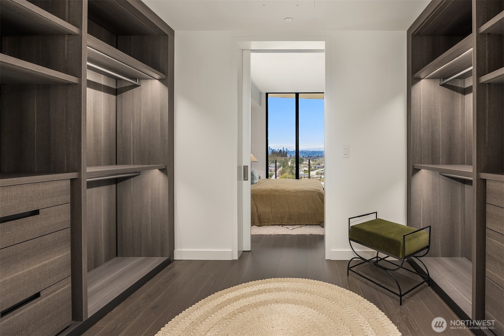 838 Avenue Square NE #1403, Bellevue, WA 98004