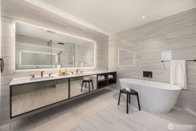 838 Avenue Square NE #1403, Bellevue, WA 98004 - Photo 18