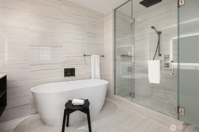 838 Avenue Square NE #1403, Bellevue, WA 98004 - Photo 19