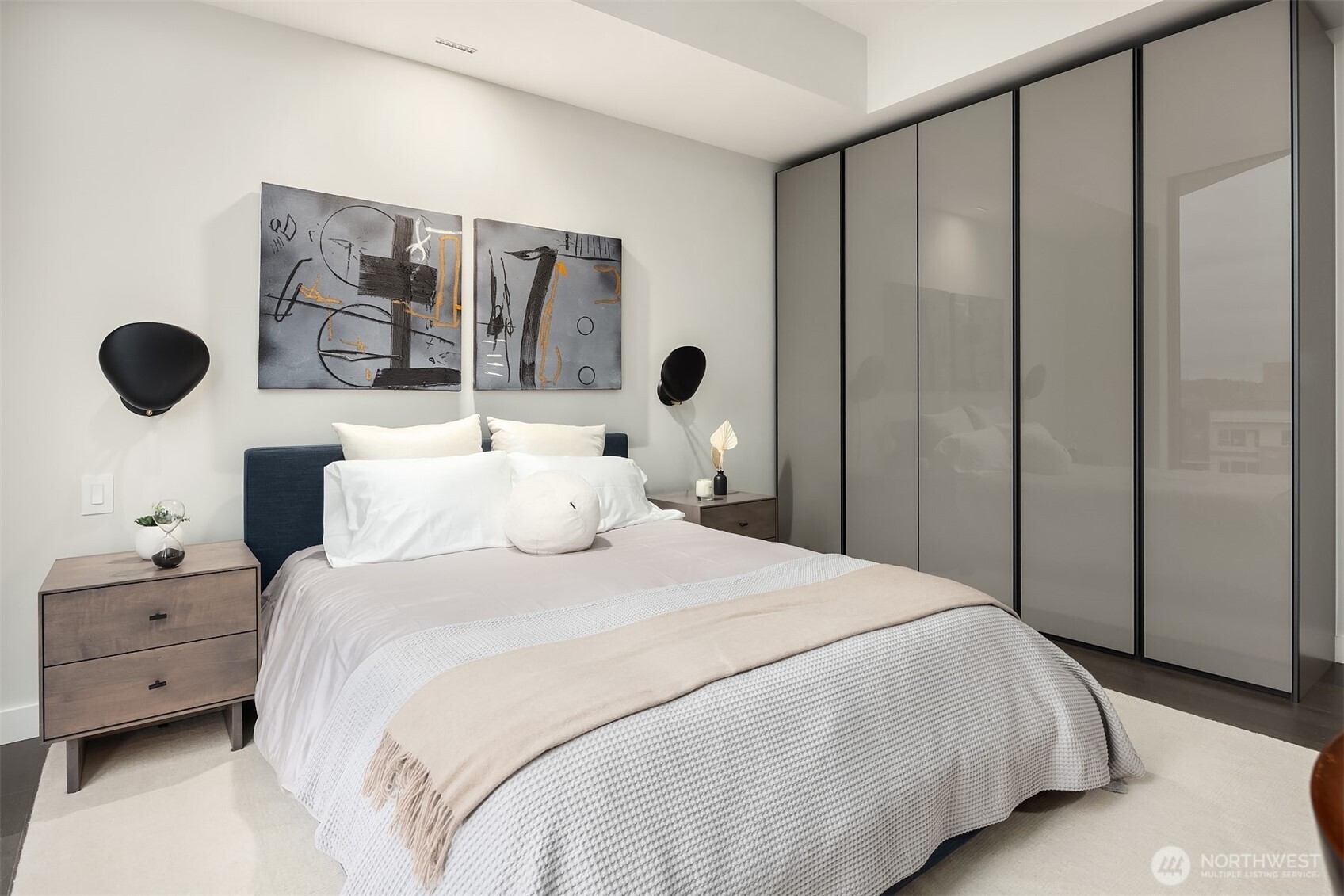 838 Avenue Square NE #1403, Bellevue, WA 98004