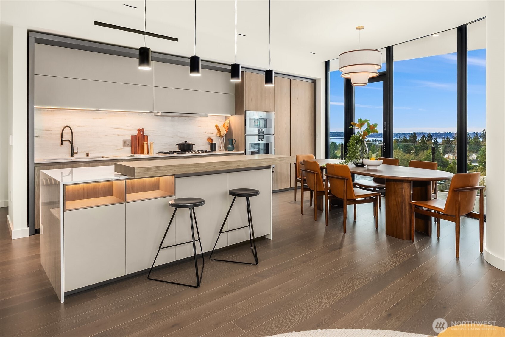 838 Avenue Square NE #1403, Bellevue, WA 98004