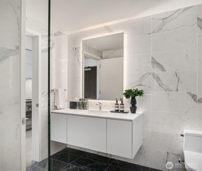 889 Avenue Square NE #708, Bellevue, WA 98004 - Photo 12