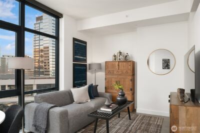 889 Avenue Square NE #708, Bellevue, WA 98004 - Photo 4