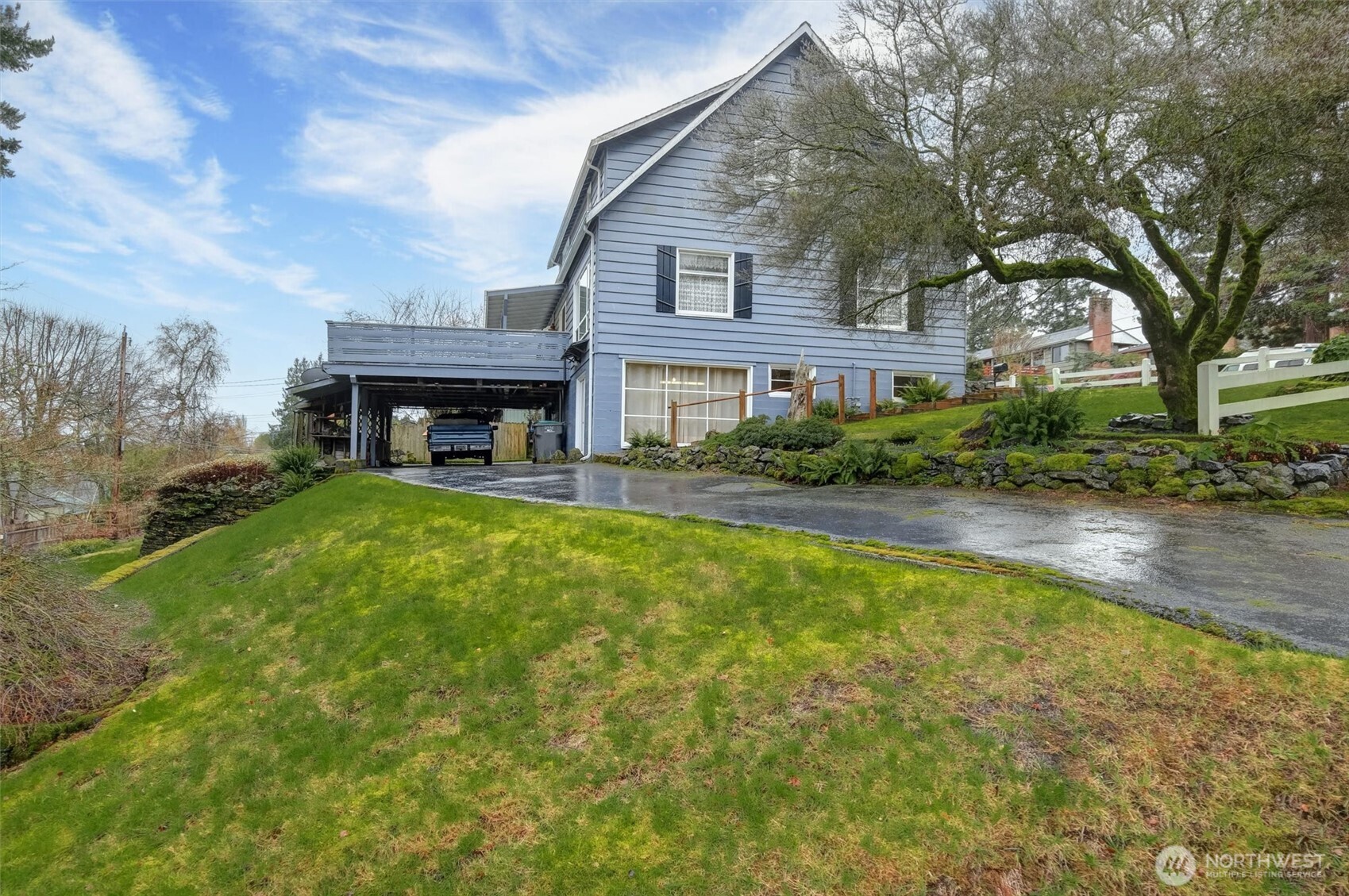 2536 N Lafayette Avenue , Bremerton, WA 98312