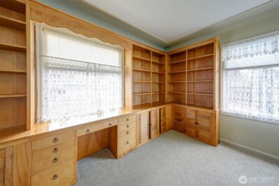 2536 N Lafayette Avenue , Bremerton, WA 98312 - Photo 5