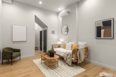 1104 C 34th Avenue , Seattle, WA 98122 - Photo 4