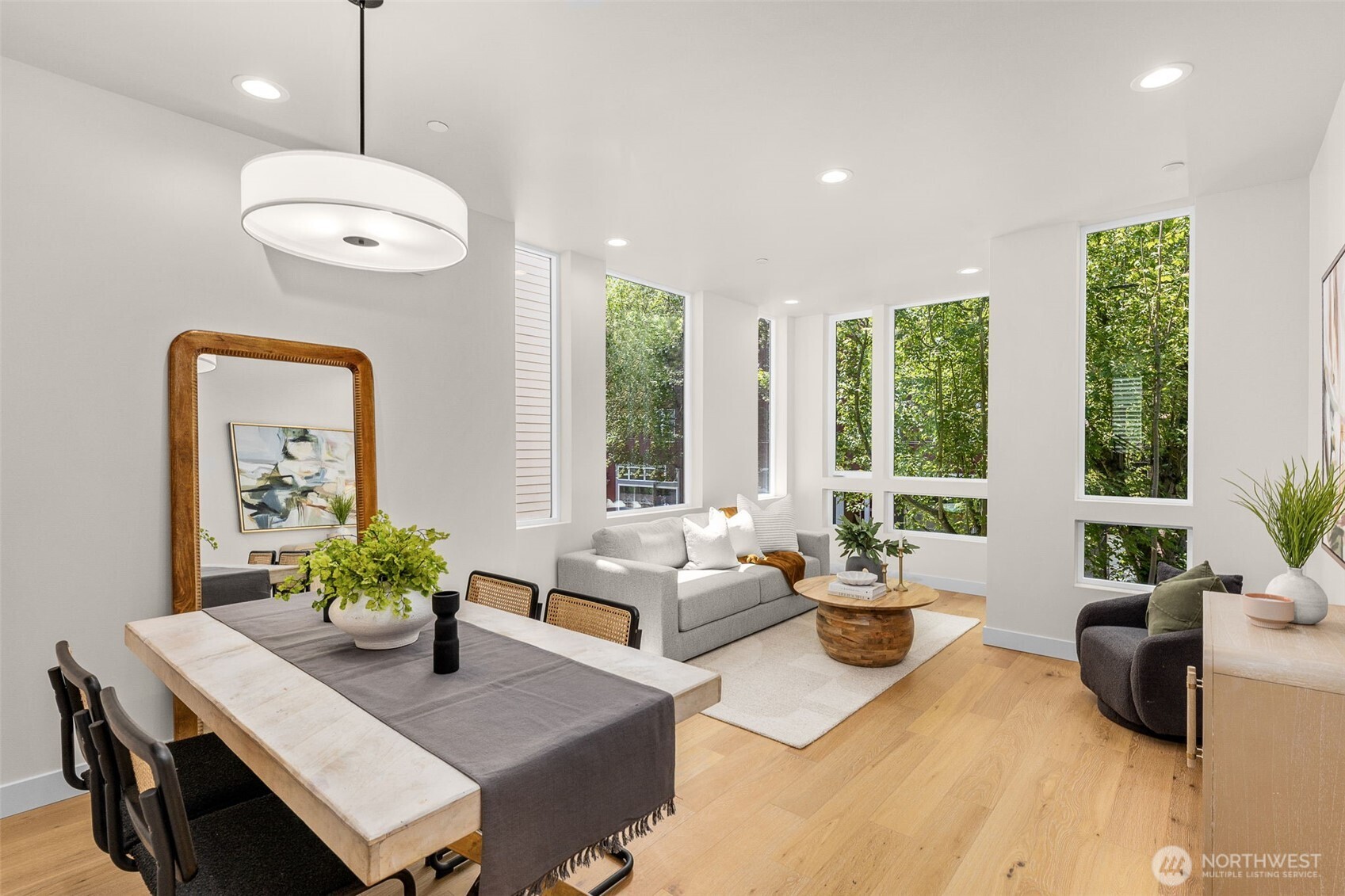 1104 C 34th Avenue , Seattle, WA 98122