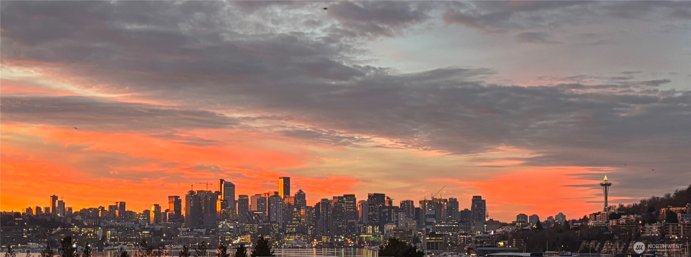 1760 N Northlake Way #521, Seattle, WA 98103