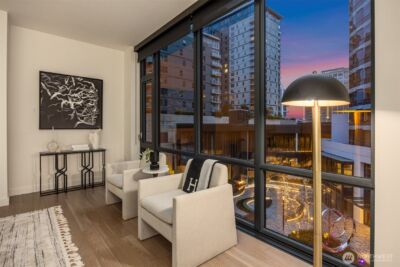 889 Avenue Square NE #311, Bellevue, WA 98004 - Photo 3