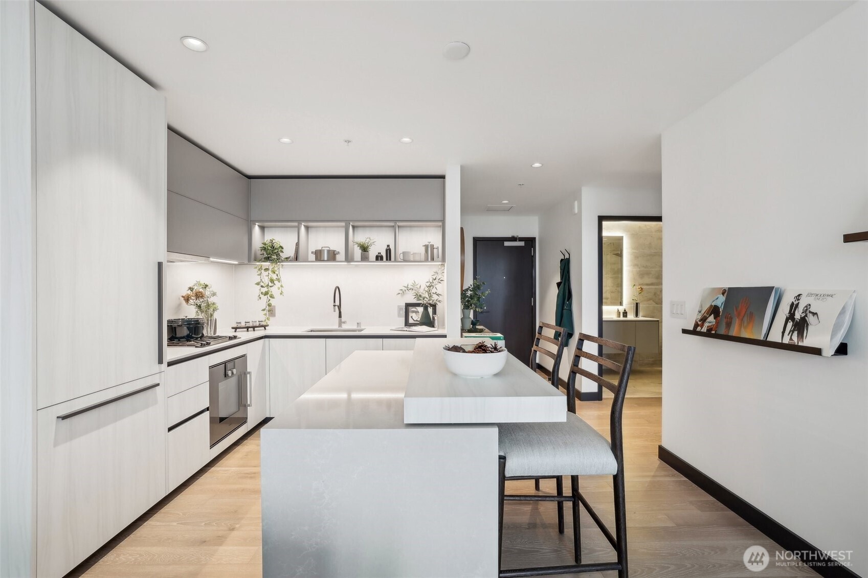 889 Avenue Square NE #703, Bellevue, WA 98004