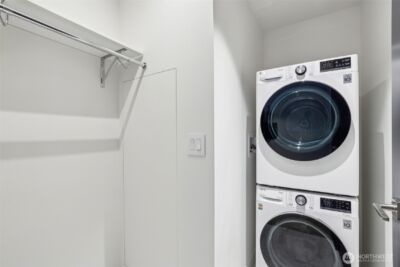 889 Avenue Square NE #703, Bellevue, WA 98004 - Photo 10