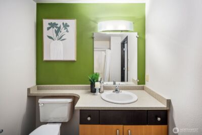 4020 Aurora Avenue N #204, Seattle, WA 98103-7880 - Photo 18