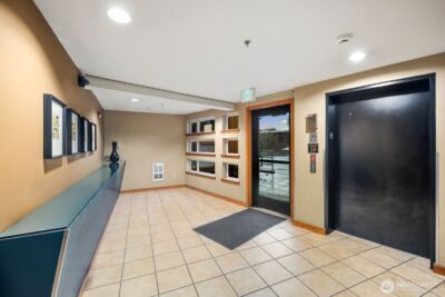 4020 Aurora Avenue N #204, Seattle, WA 98103-7880 - Photo 3