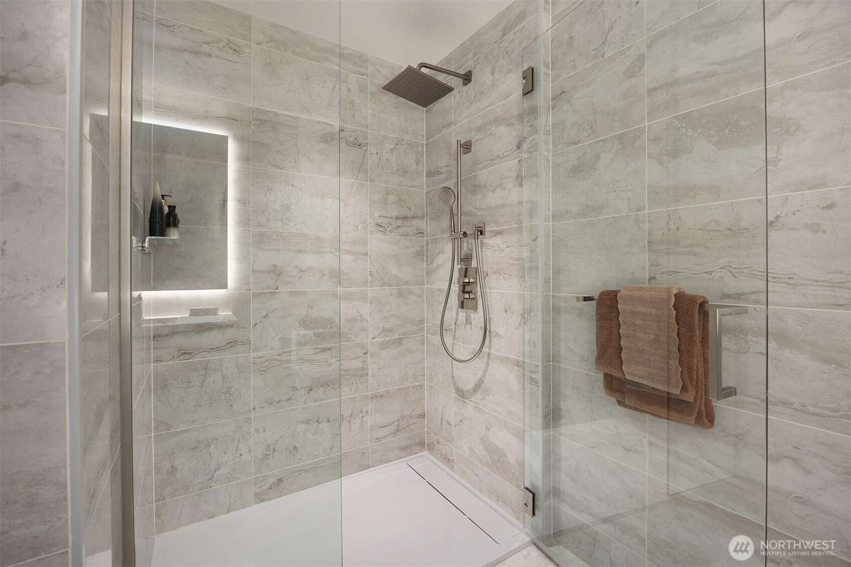 889 Avenue Square NE #1410, Bellevue, WA 98004