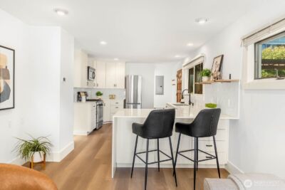 2423 3rd Avenue W, Seattle, WA 98119