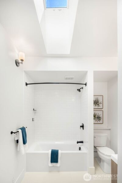 2423 3rd Avenue W, Seattle, WA 98119 - Photo 17