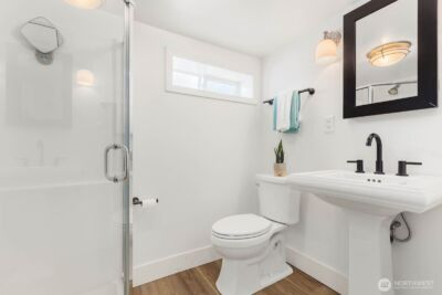 2423 3rd Avenue W, Seattle, WA 98119 - Photo 27