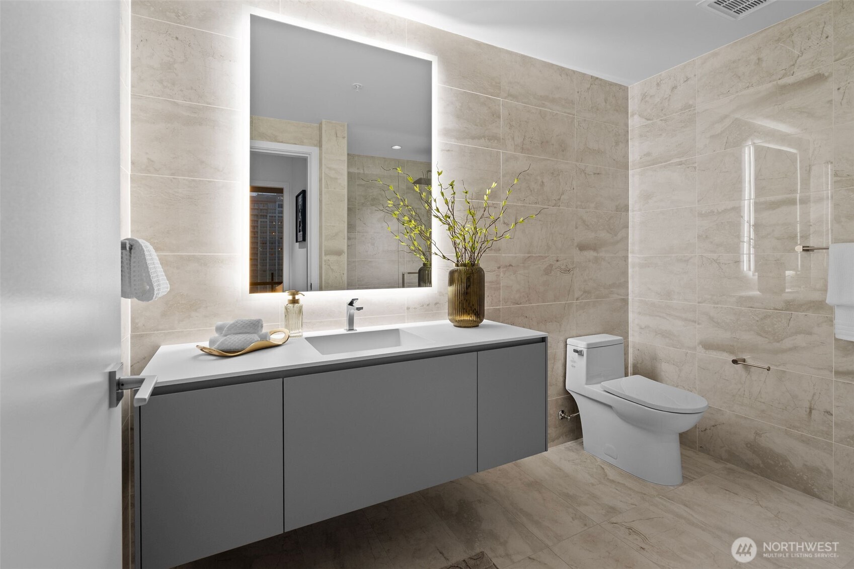 889 Avenue Square NE #607, Bellevue, WA 98004