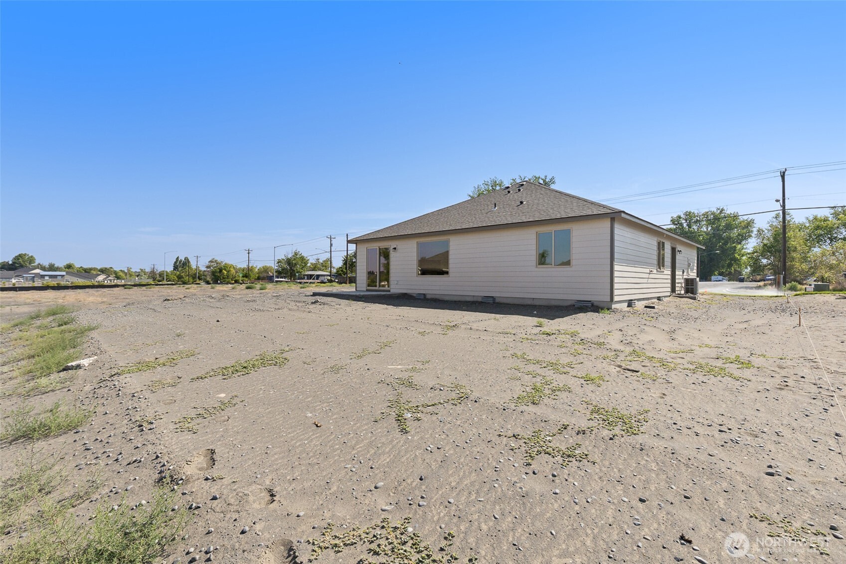 312 N Montana Street , Moses Lake, WA 98837