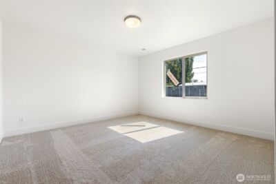 312 N Montana Street , Moses Lake, WA 98837 - Photo 3