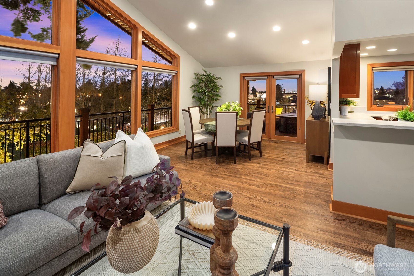 4544 49th Avenue NE, Seattle, WA 98105