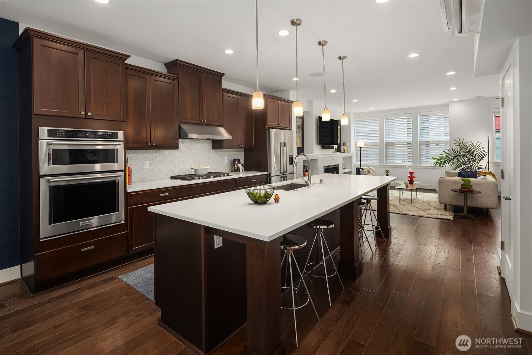 927 W McGraw Street #37, Seattle, WA 98119