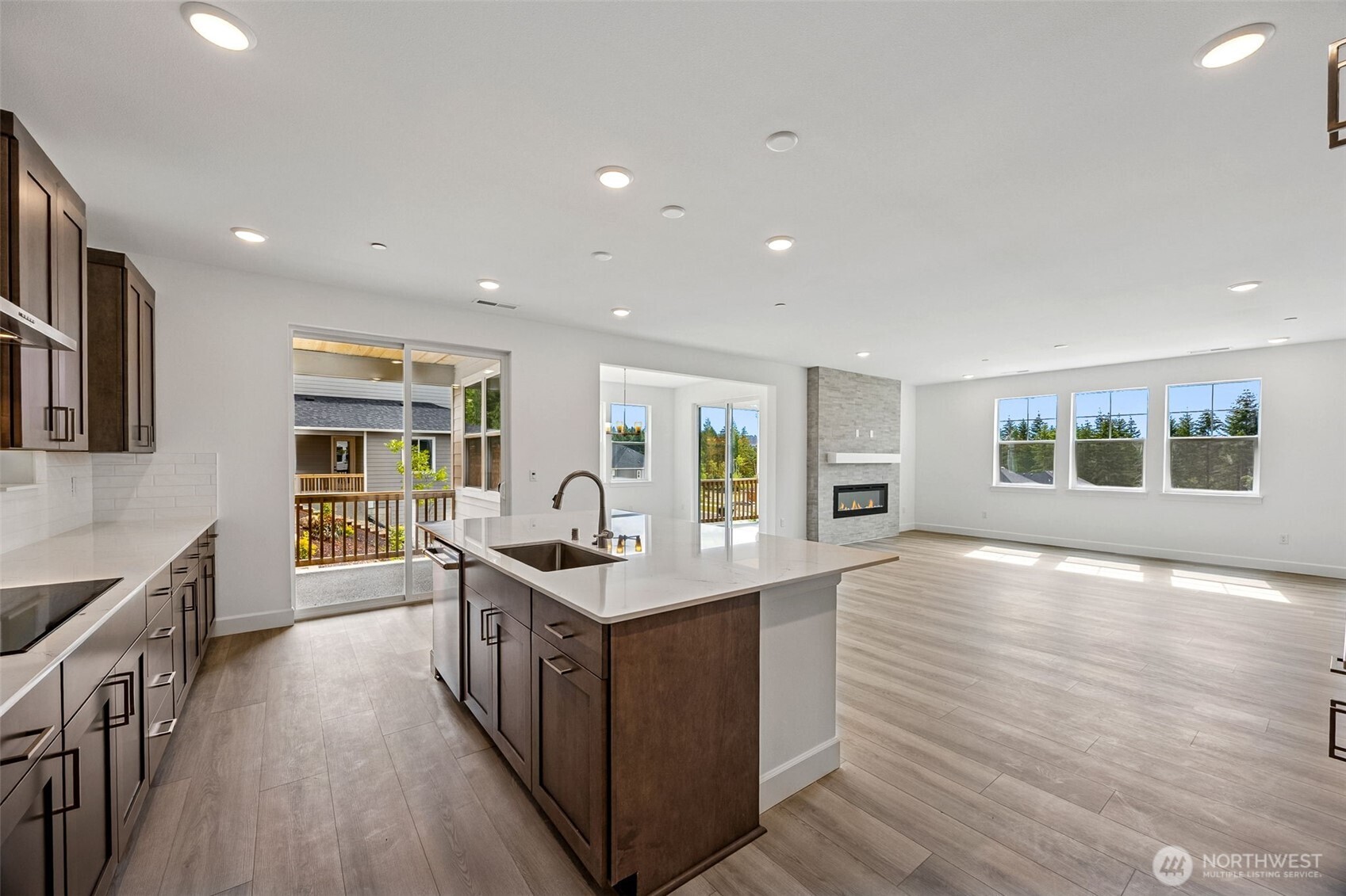 15410 210th Avenue E #316, Bonney Lake, WA 98391