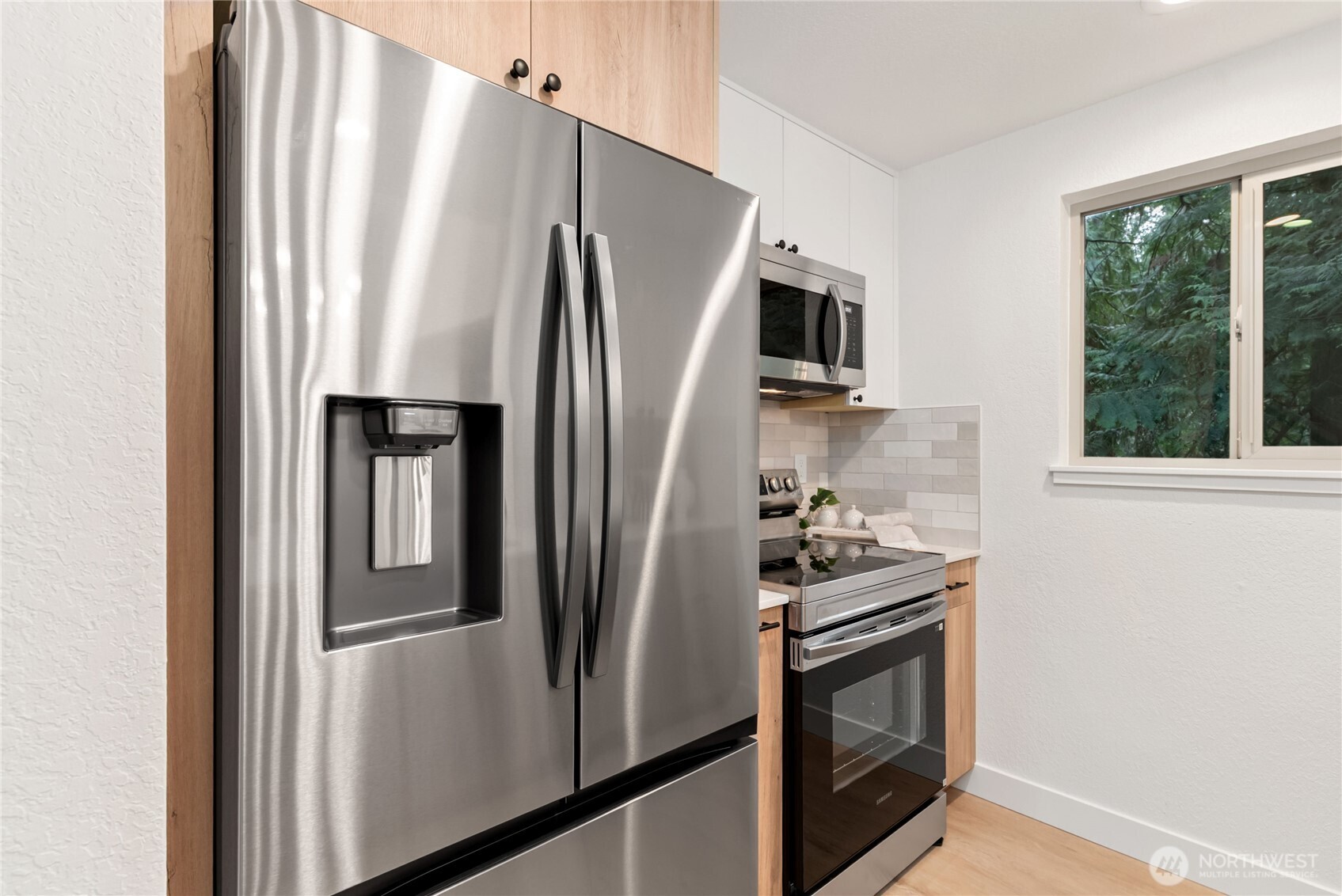 14640 NE 80th Place #32-C, Redmond, WA 98052