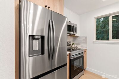 14640 NE 80th Place #32-C, Redmond, WA 98052 - Photo 16