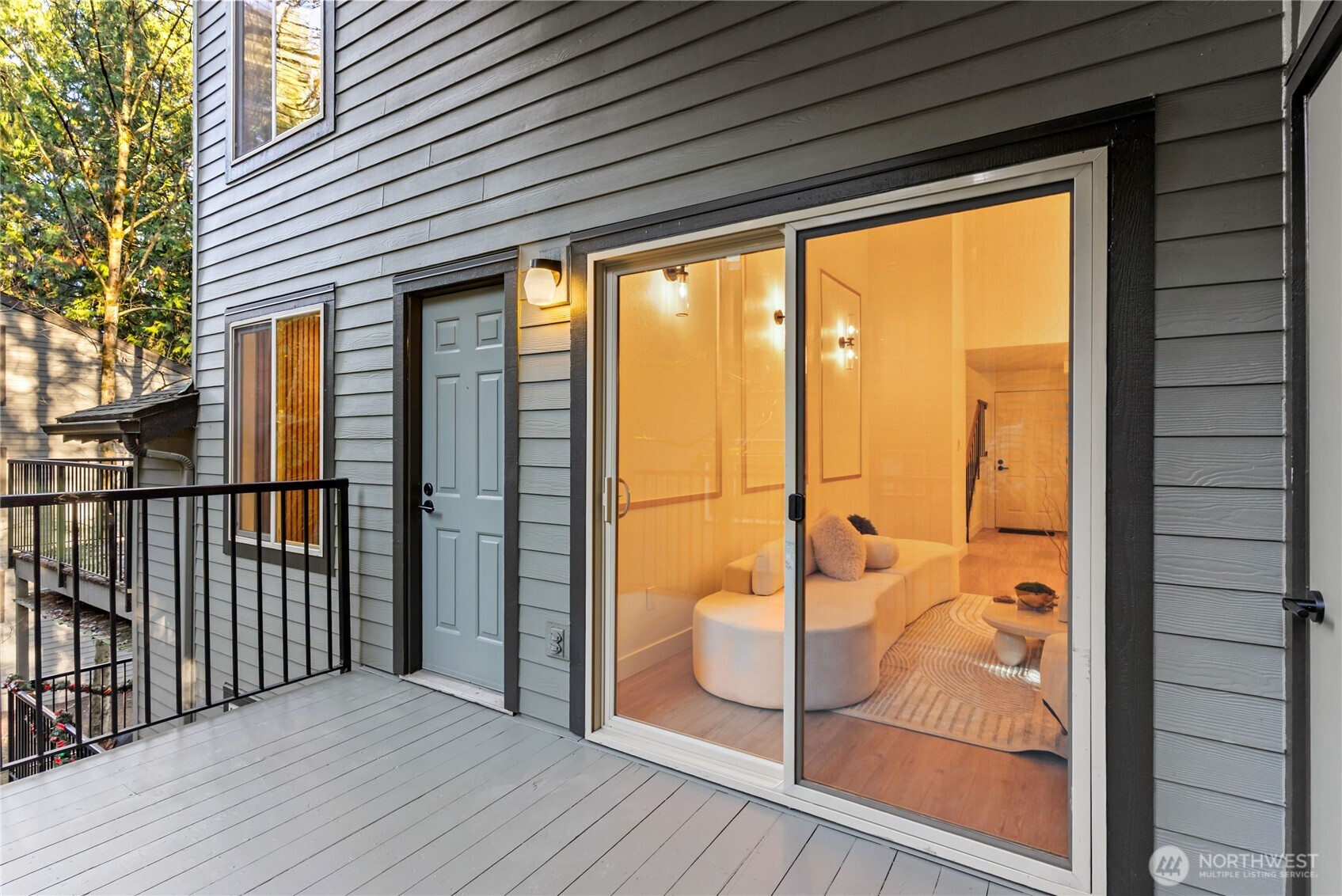 14640 NE 80th Place #32-C, Redmond, WA 98052