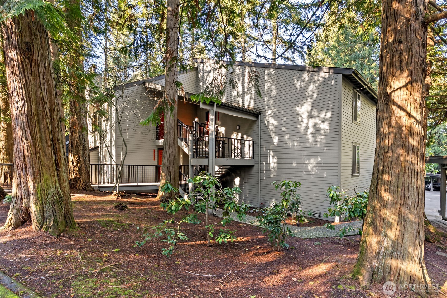 14640 NE 80th Place #32-C, Redmond, WA 98052