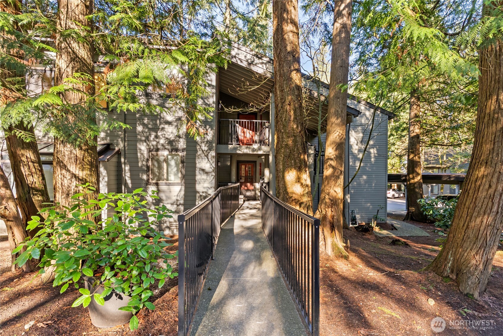 14640 NE 80th Place #32-C, Redmond, WA 98052