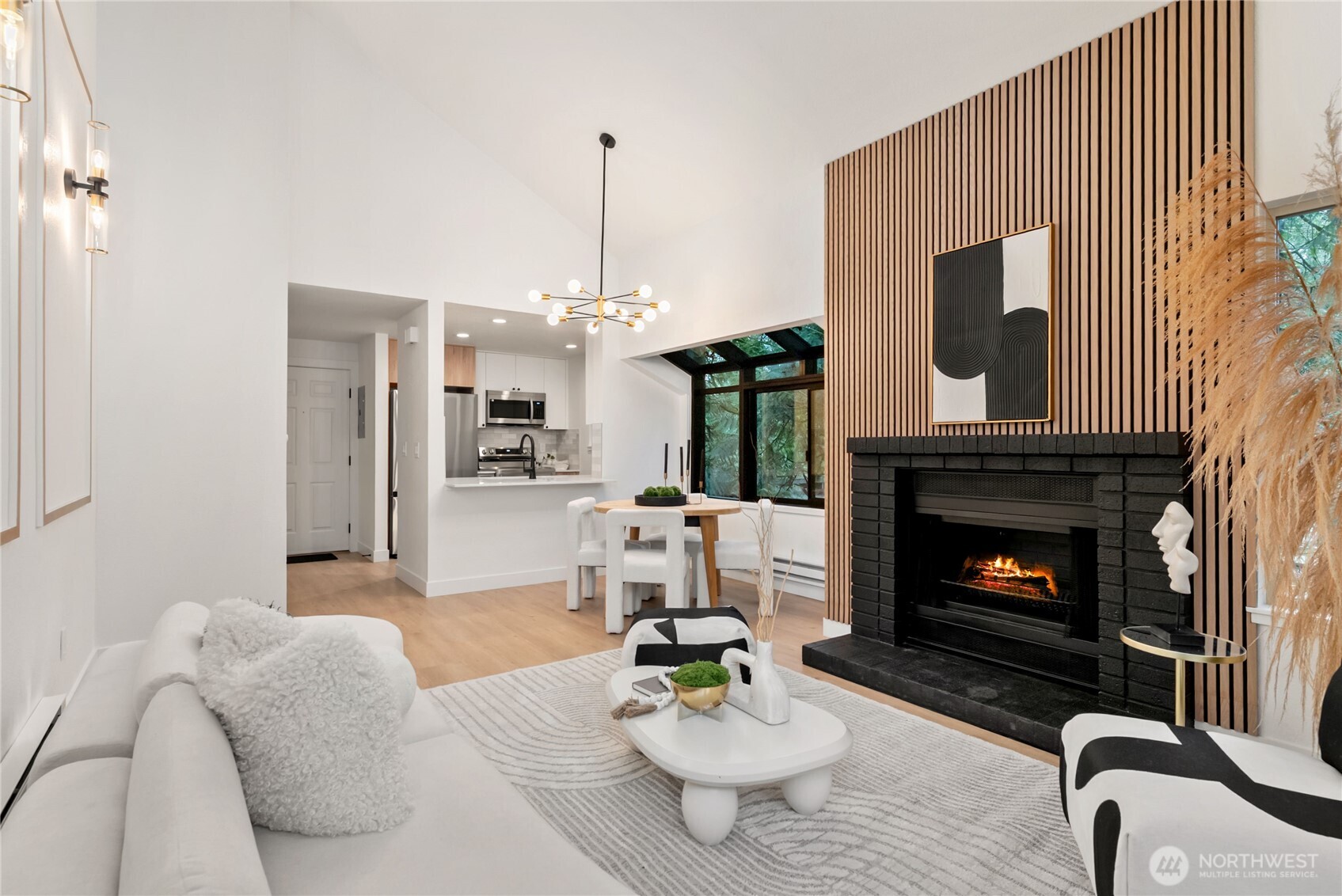 14640 NE 80th Place #32-C, Redmond, WA 98052