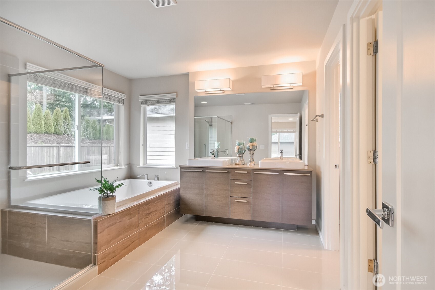 5860 S 326th Court , Auburn, WA 98001