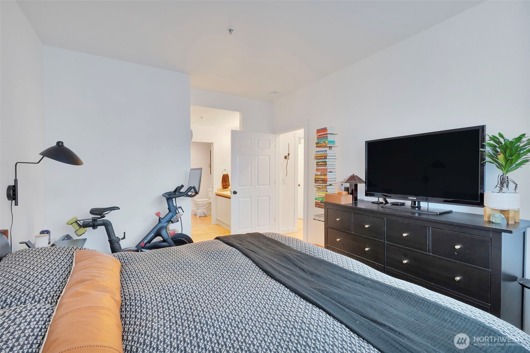 23519 55th Avenue S #12-1, Kent, WA 98032