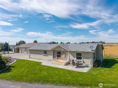 10624 Handicap Drive SE, Warden, WA 98857 - Photo 1