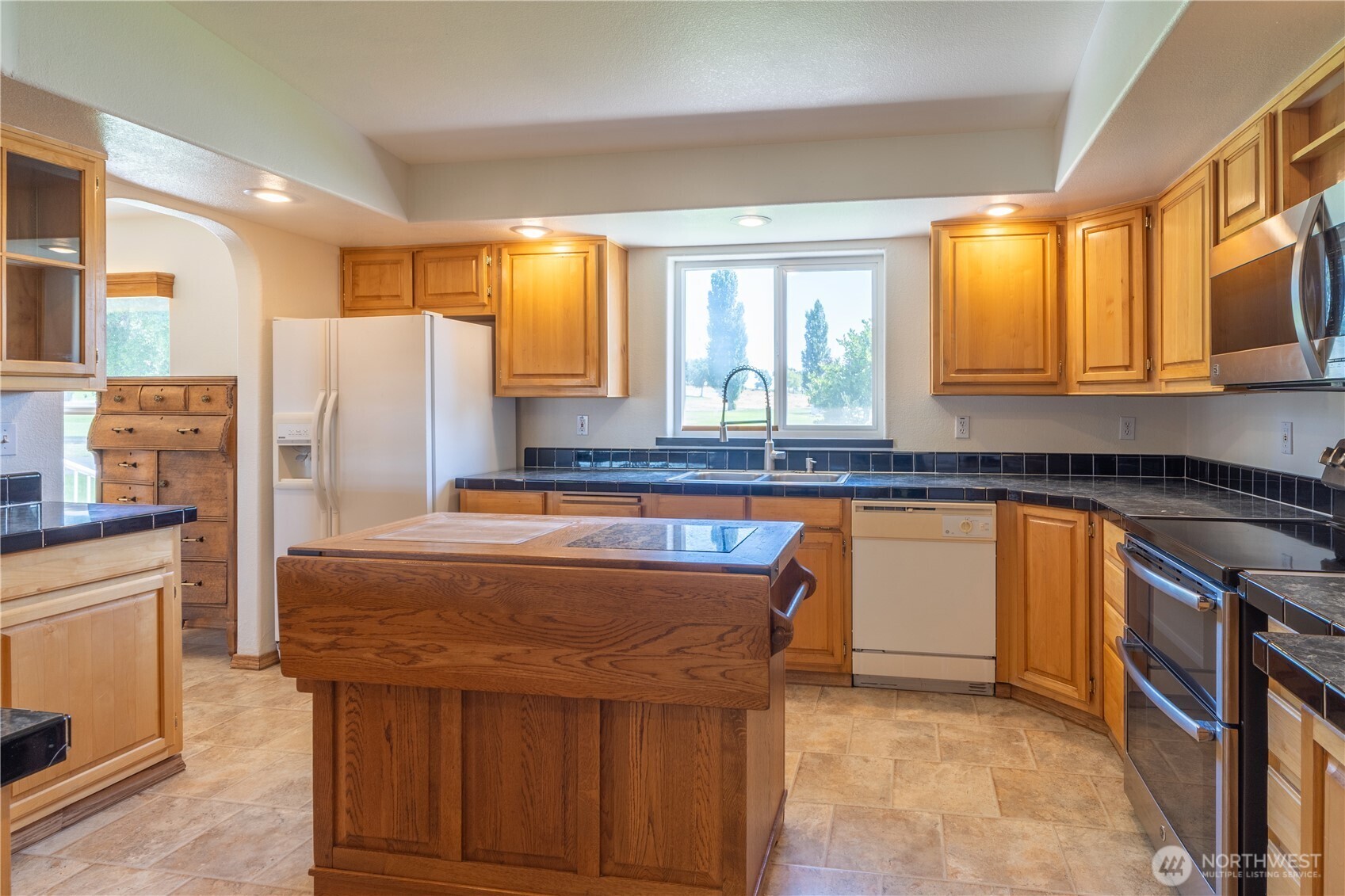 10624 Handicap Drive SE, Warden, WA 98857