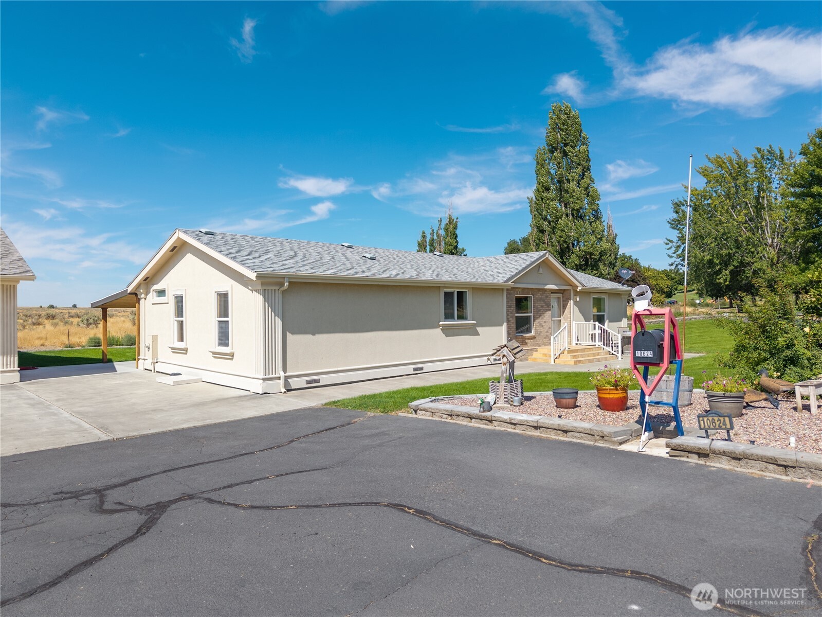 10624 Handicap Drive SE, Warden, WA 98857