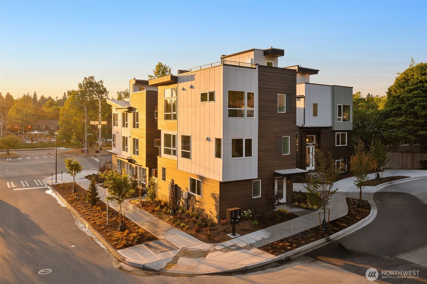 5203 Sand Point Place NE, Seattle, WA 98105