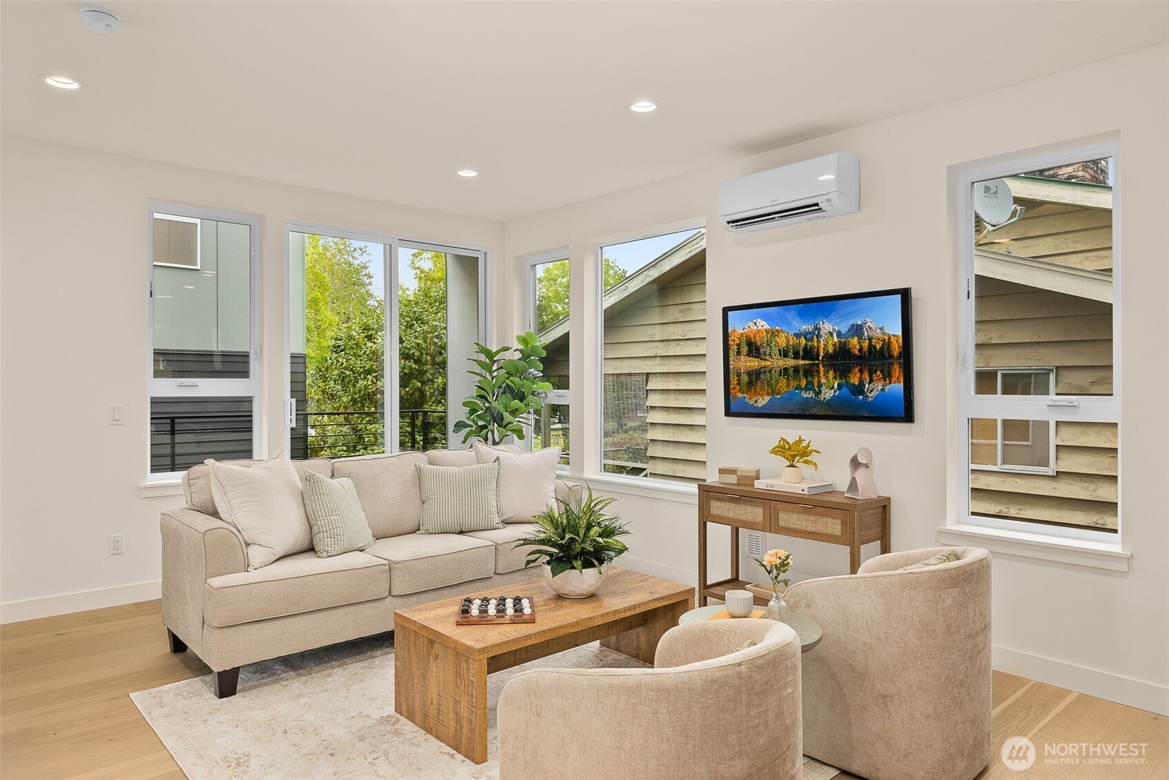 5203 Sand Point Place NE, Seattle, WA 98105