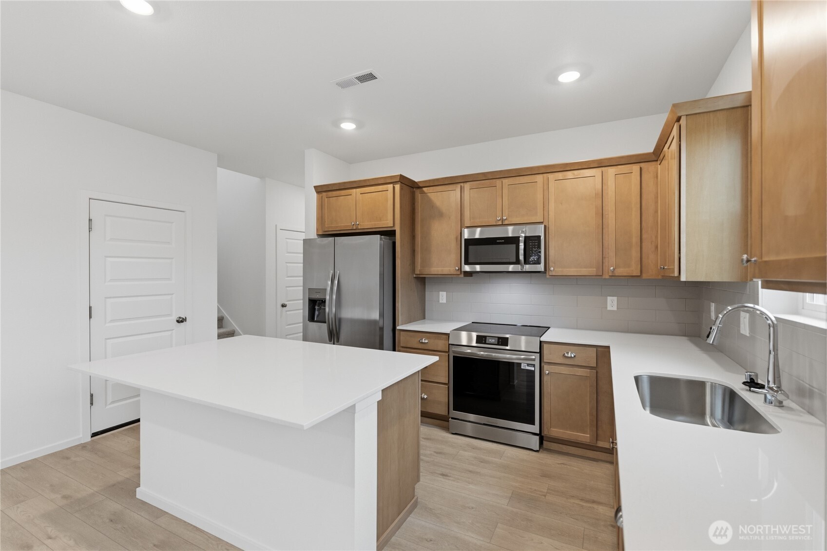 1600 Dorjun Drive , Port Townsend, WA 98368