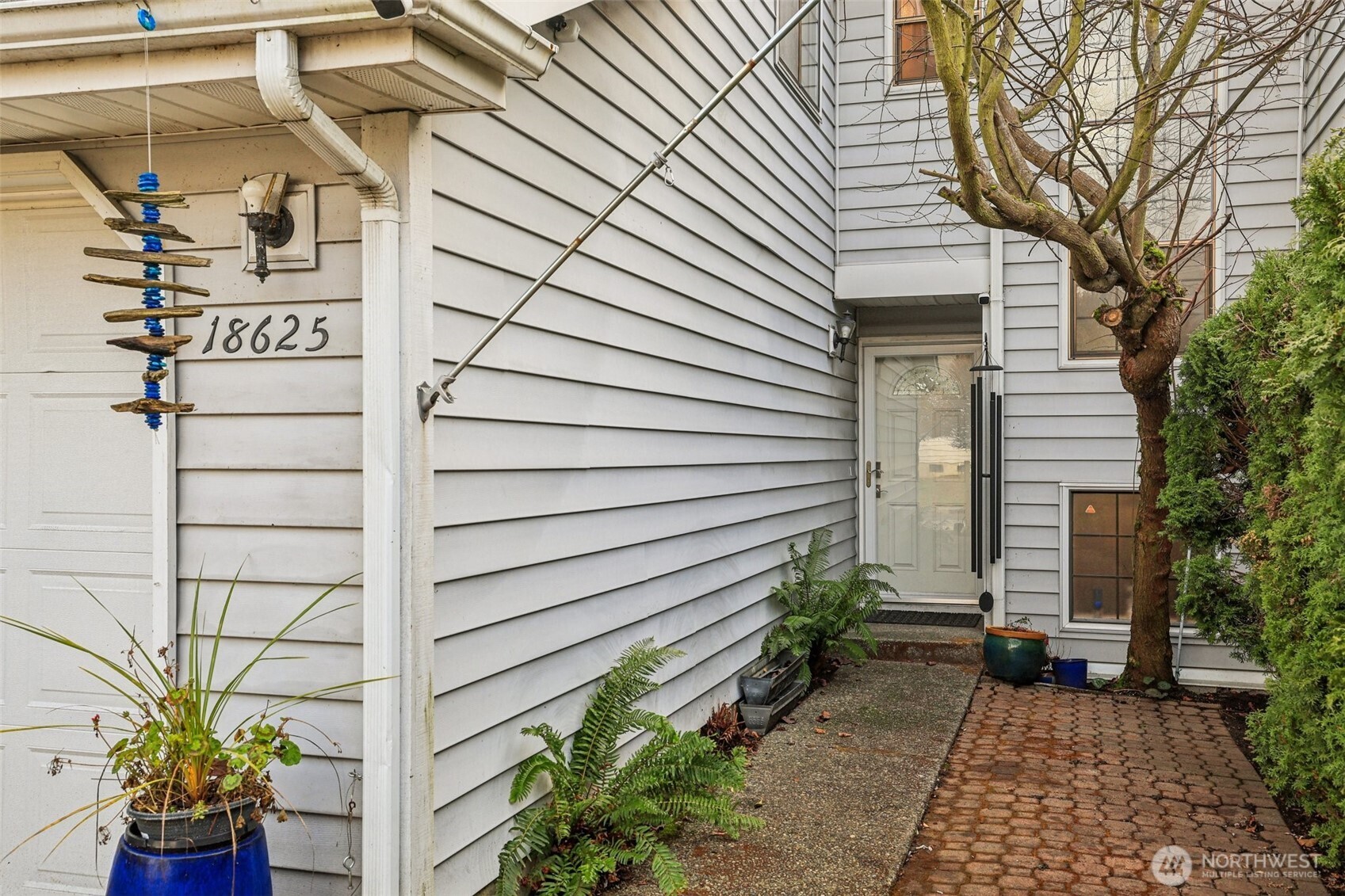 18625 48th Place S, SeaTac, WA 98188-8608