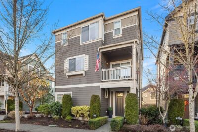 849 Third Avenue NE, Issaquah, WA 98029-5404